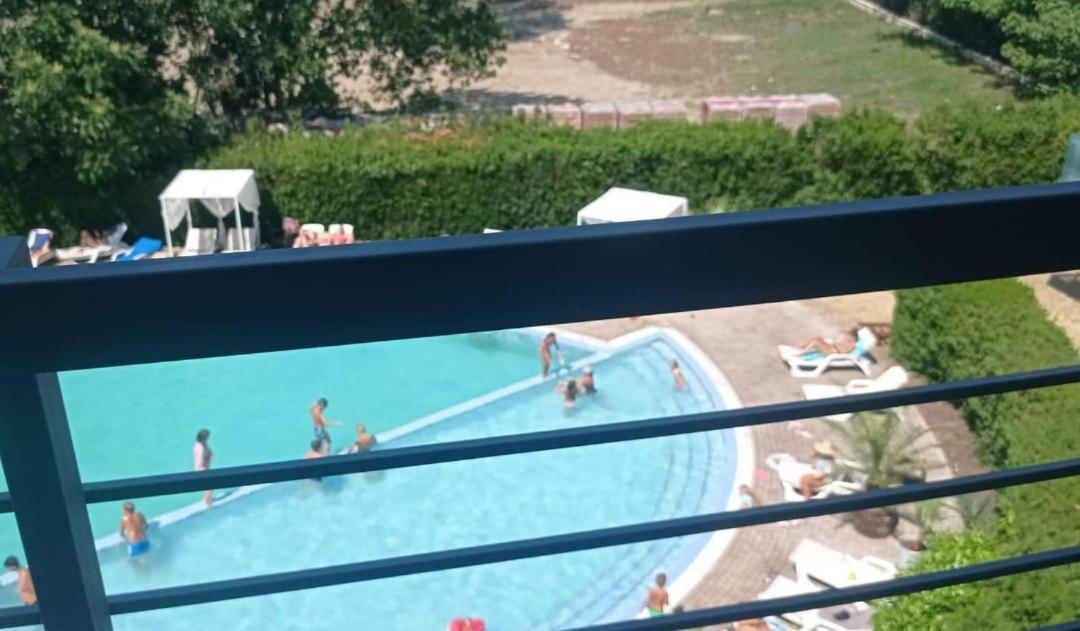 Modern 2 Bedroom Apartment In Top Location In Sunny Beach Just 150 Meters From Casino Platinum Екстериор снимка