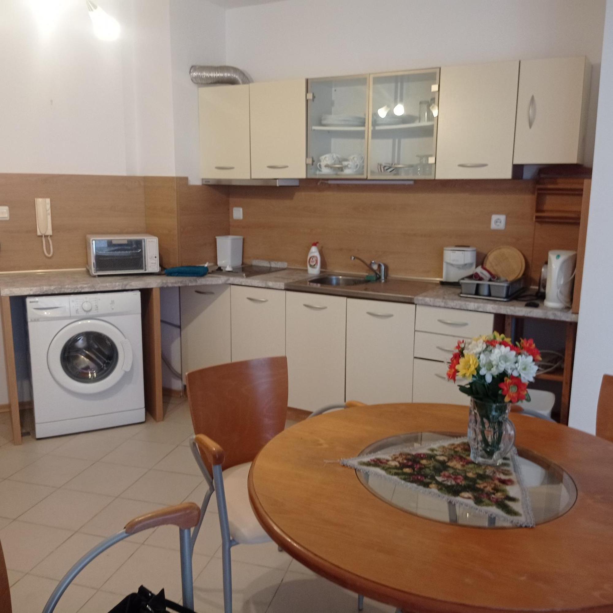 Modern 2 Bedroom Apartment In Top Location In Sunny Beach Just 150 Meters From Casino Platinum Екстериор снимка