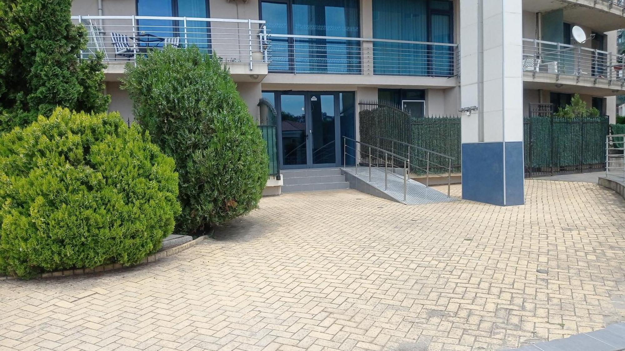 Modern 2 Bedroom Apartment In Top Location In Sunny Beach Just 150 Meters From Casino Platinum Екстериор снимка
